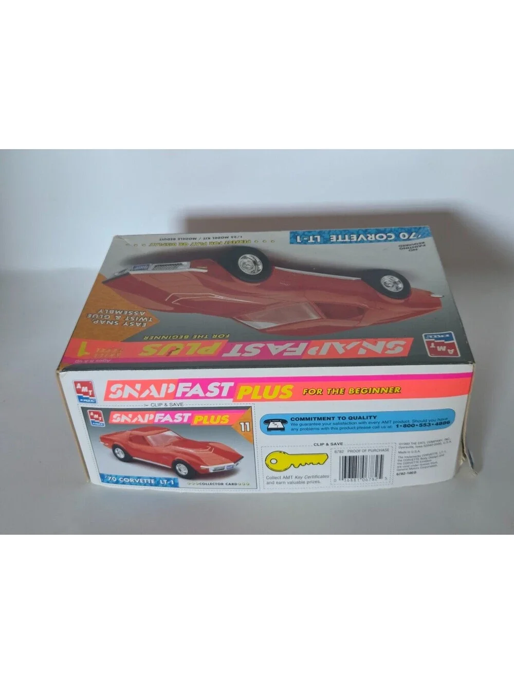 AMT Ertl SnapFast Plus 1970 Corvette LT-1 1:25 Scale Unpainted Model Kit